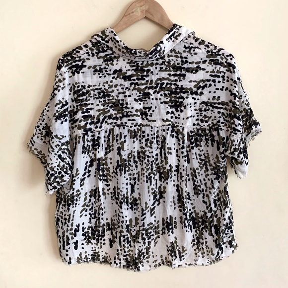 NWOT Cloth & Stone Rayon Camo Button Down Shirt - Picture 3 of 6